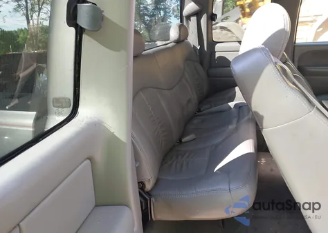 1999 Chevrolet Silverado 1500 Lt from USA, damaged, VIN 2GCEK19T6X1210572